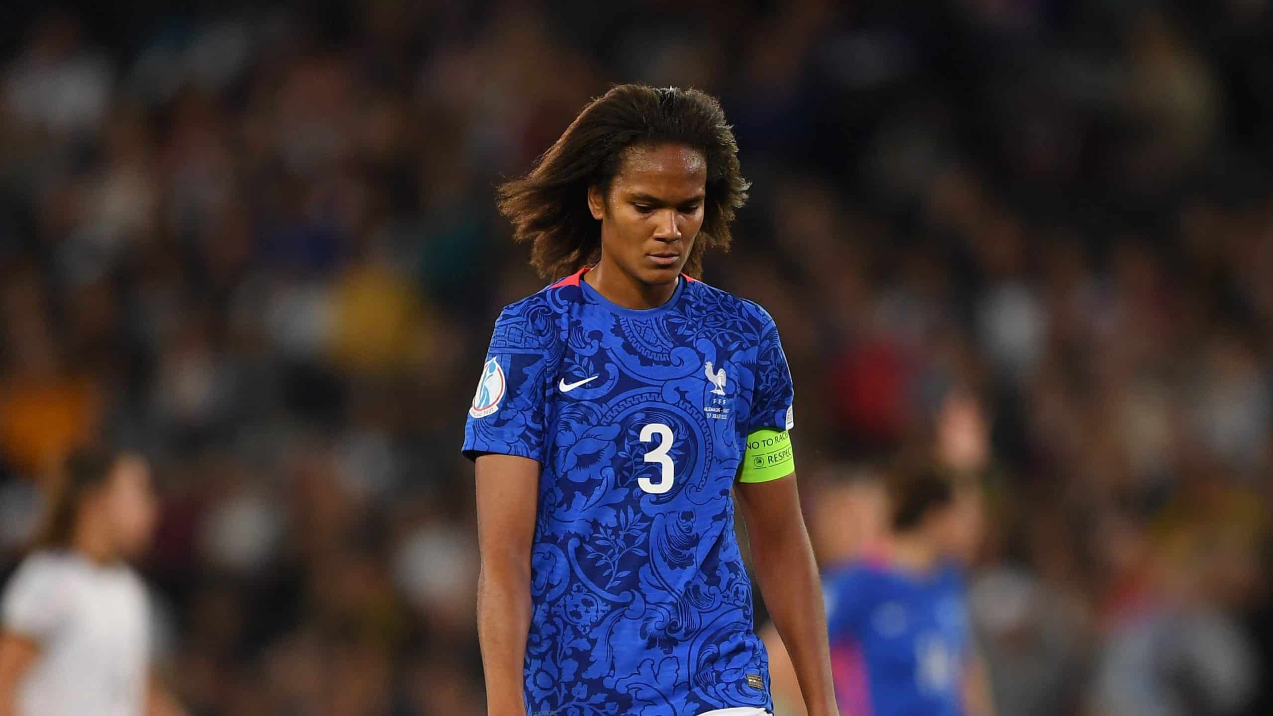 Renard, capitã e melhore jogadora, deve aprticipar de França x Jamaica.